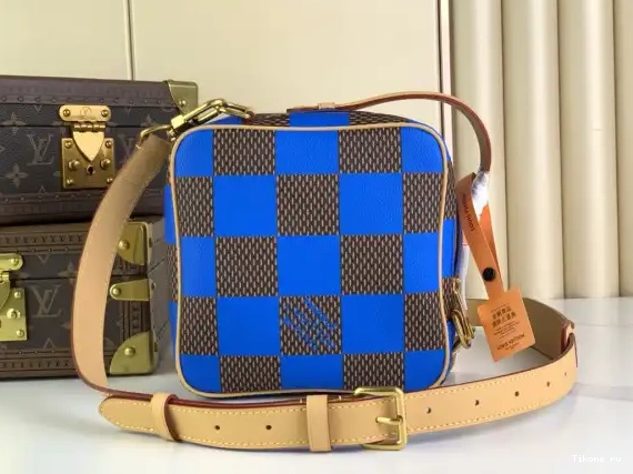 Affordable VUITTON Messenger-24*24*8CM LOUIS Chess 0509